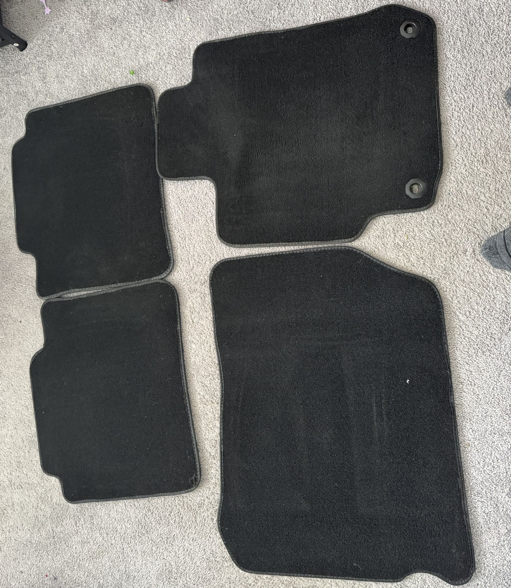 TOYOTA CAMRY SE ORIGINAL FLOOR MATS 2012-2017