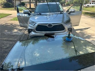 Toyota front windshield!! Brand New!