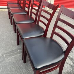 $245 For 6 Premium Commercial  Chairs Red Wood /$245 Por 6 Sillas Premiun Commerciales Masizas/ Local Delivery And Delivery Fee Anywhere Within 50 