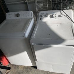 washer nd dryer set 