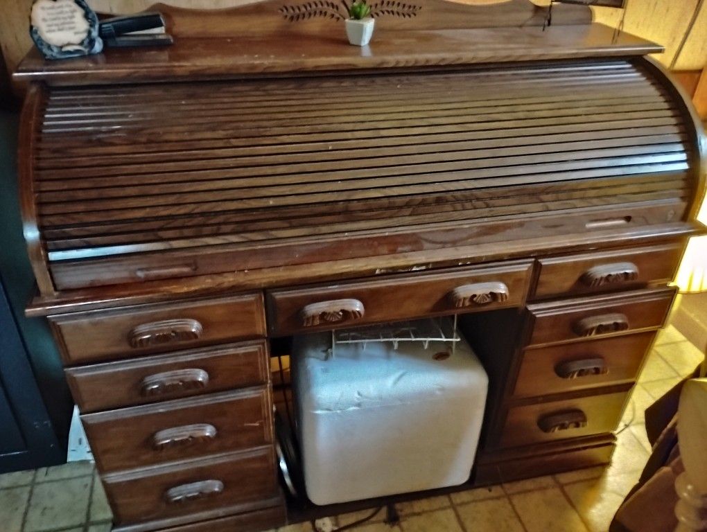 Used Roll Top Desk