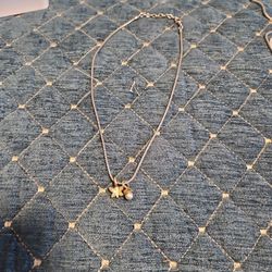 A rarely used silver necklace