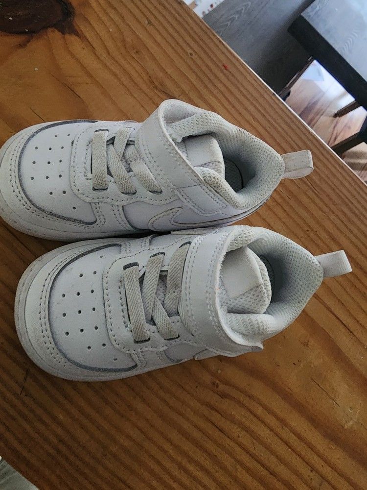 Nike AF1, NEW BALANCE Size 5c, Converse Sz 2