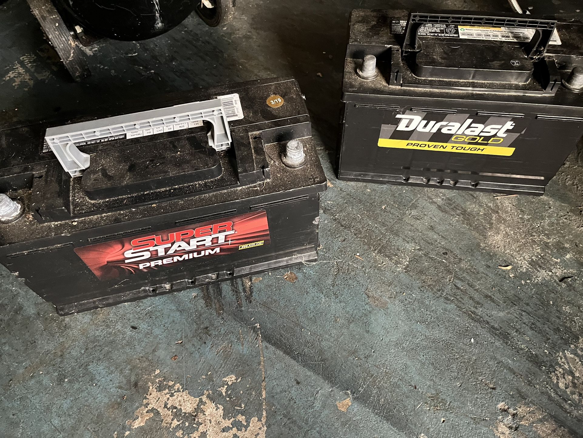 Duralast Battery And Super Start Premium for Sale in Smoke Rise, GA OfferUp