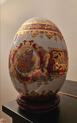 Decorative Porcelain Egg with Gold Floral Design