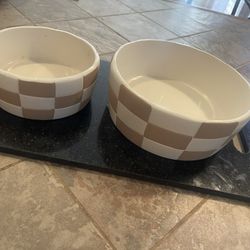 Pet food Dishes  (2 Sizes Matching) Set