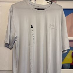 Under Armour Men's T-Shirt