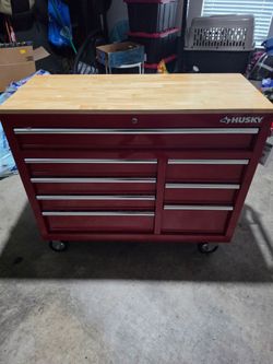 Husky Workbench (Like new)
