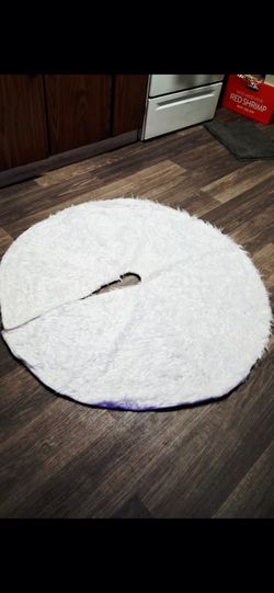 Fluffy Christmas Tree Skirt Pickup Between 2:00-10:40 Pm Rainbow/Charleston Cash Only Read Description 