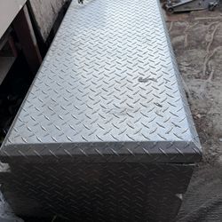 UWS aluminum truck bed toolbox-crossover (diamond plate )