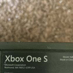 Xbox 1 S 1 Tb And Pull-up Bar 