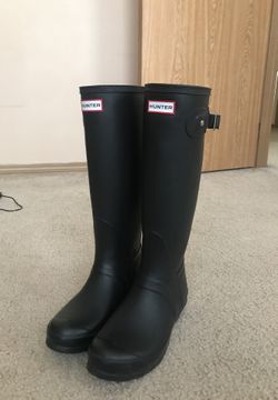 HUNTER BOOTS