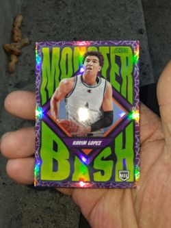 2026 Panini Score-A-Treat Karim Lopez #259 (Pre Rookie) New Zealand Breakers uniform/Memphis Grizzlies "Monster Bash Holo Rainbow SpiderWebs. NM/M Con