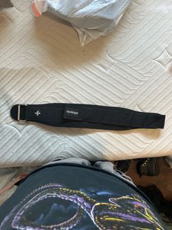 Weightlifting support belt