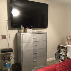 55” Sanyo TV