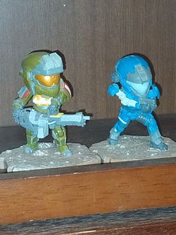 Halo: Reach Jorge and Kat Stranding Figurines