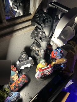 Xbox series S/X controllers