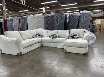 NEW SECTIONAL 3PC CREAM COLOR