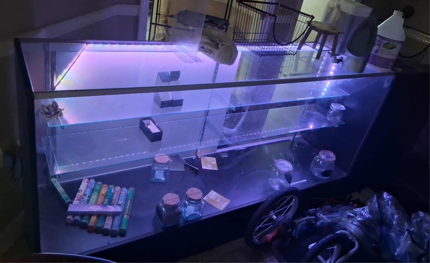 Glass Countertop Display Cabinets 