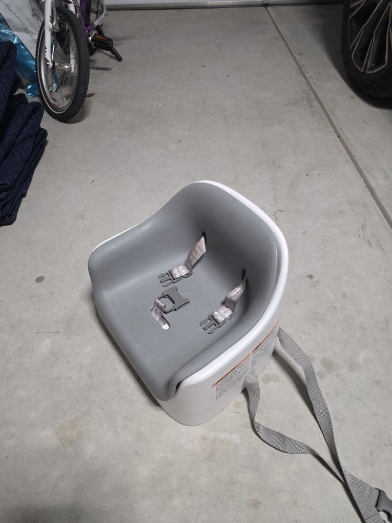 Oxo Toddler Booster Seat 