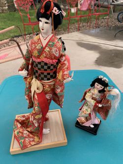 Geisha dolls