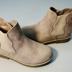 Brand new Toddler Boots Size 9