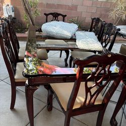 Top glass Dining Table 72”-42” (6 Chairs )