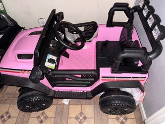Toy truck
