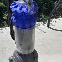 Dyson Vacuum 