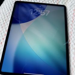 iPad Pro 12.9-inch (6th Generation)