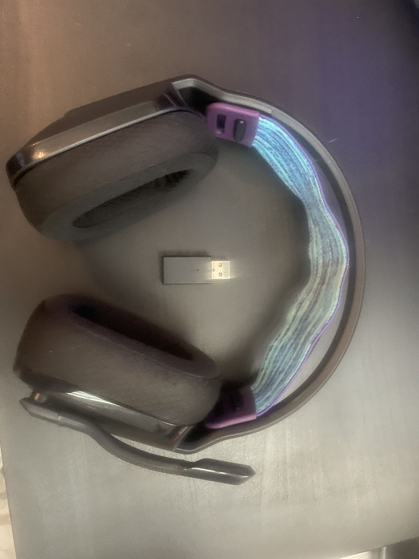 Logitech G733