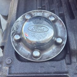 1999 Ford F150 Hub Caps