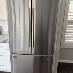 Samsung Stainless Steel French Door Fridge w/ Ice Maker