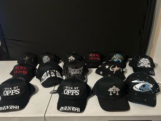 Gorras a 50$ cada una