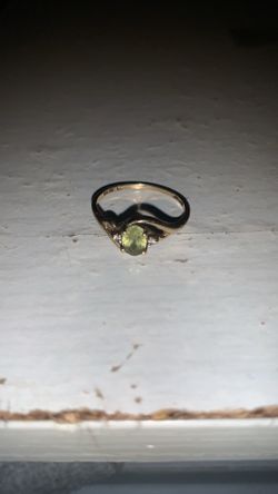Gold Emerald Ring