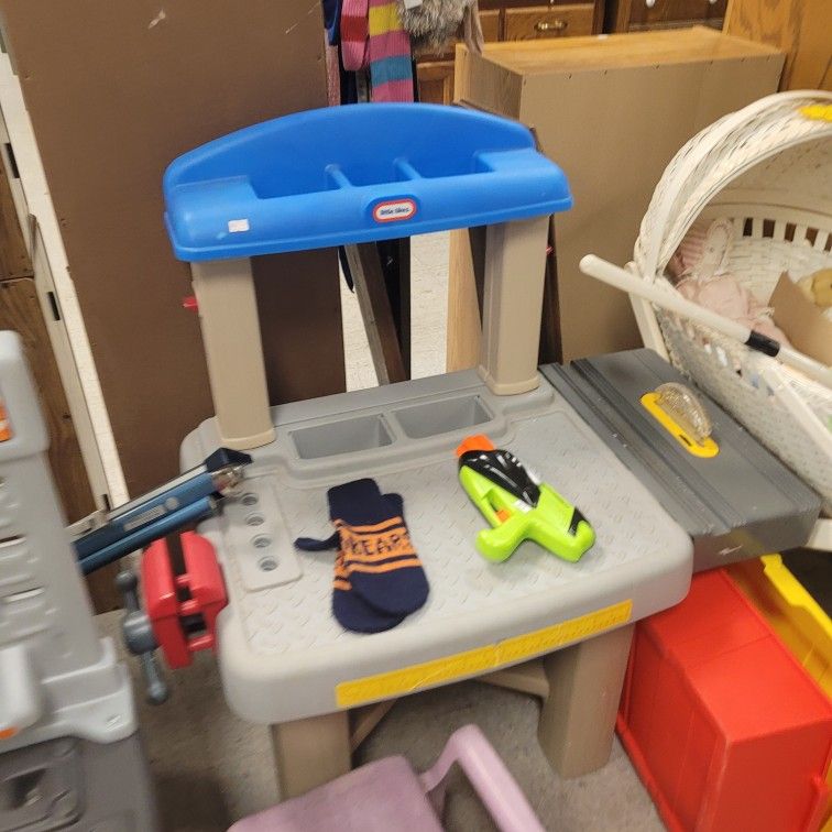 Pretend Play Tool Area No Tools 