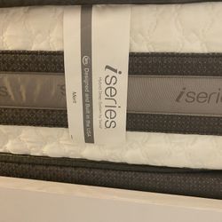 King Bed Set, Serta
