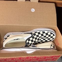 Classic slip On Black And White 