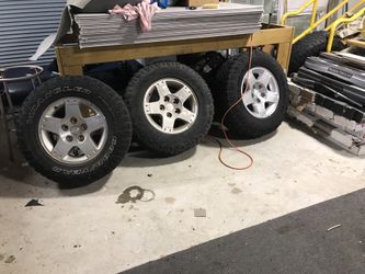 Dodge Ram 1500 rims