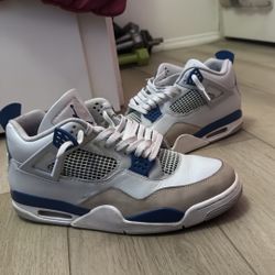Jordan 4 Retro Military Blue 