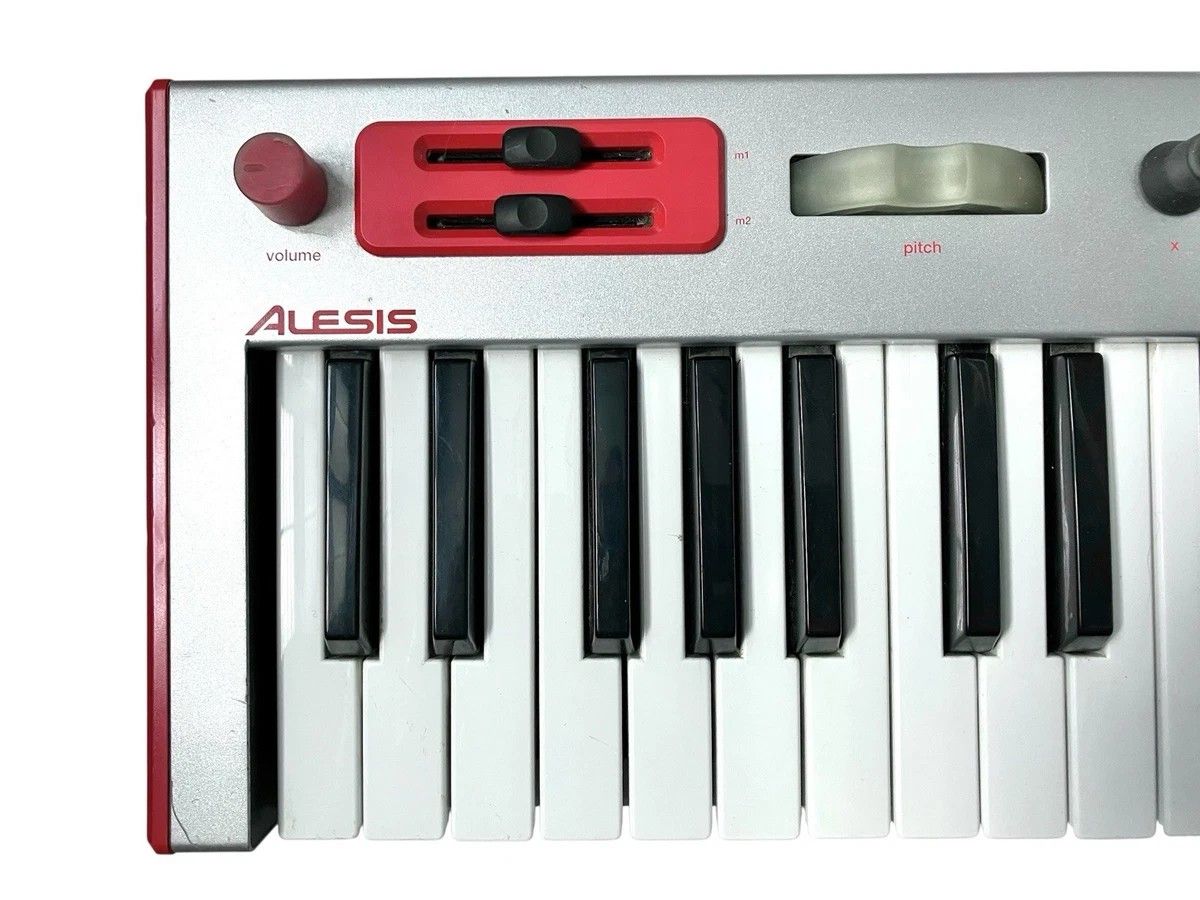 ALESIS MICRON Analog Synth 
