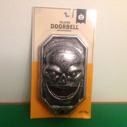 Halloween/Gothic Scary Demon Ghoul Talking Doorbell With Red LED Light Up Eyes Brand New
