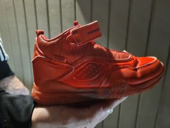Youth shoes
