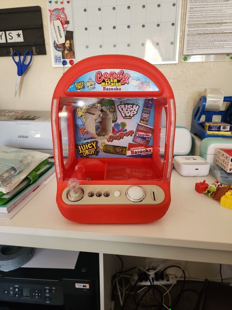 Candy Claw machine