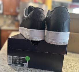 Men’s 11.5 Nike Air Force 1 Black