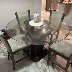 Breakfast Table With 4 Chairs 