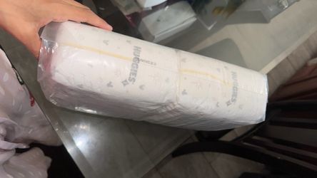 Huggies bag diapers size 1