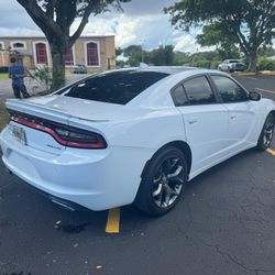 Dogce Charger 2015