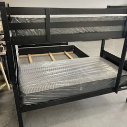 New Twin-Twin Bunkbed With mattresses