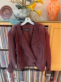 PRICE DROP: VTG 80s/90s, ALMARO MODA, 10,lined, Burgundy LAMBSKIN LEATHER MOTO